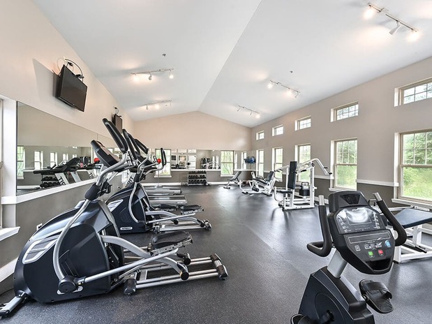Images Reserve at Eagle Ridge Apartment Homes