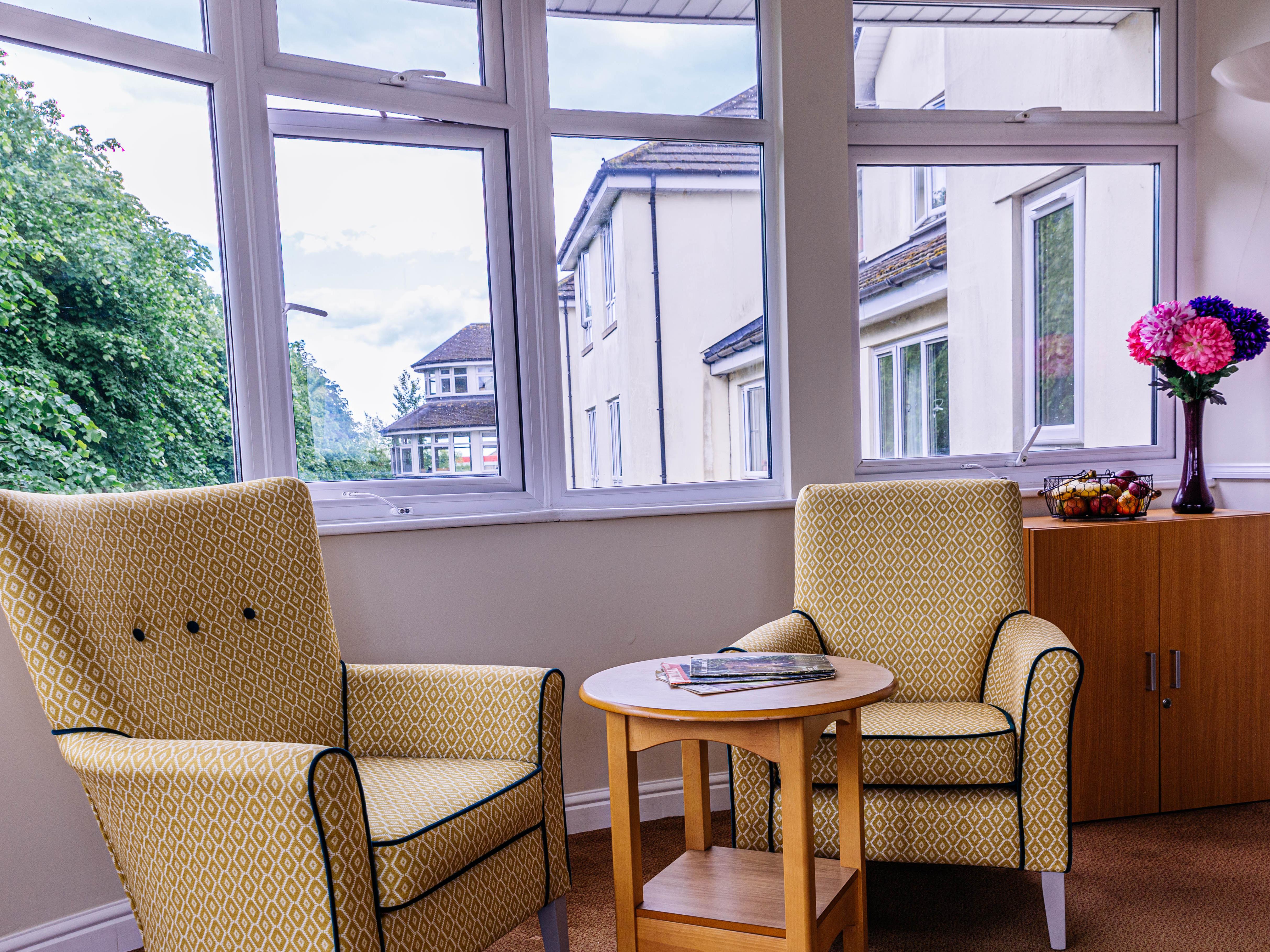 Images Barchester - Kingswood Court Care Home